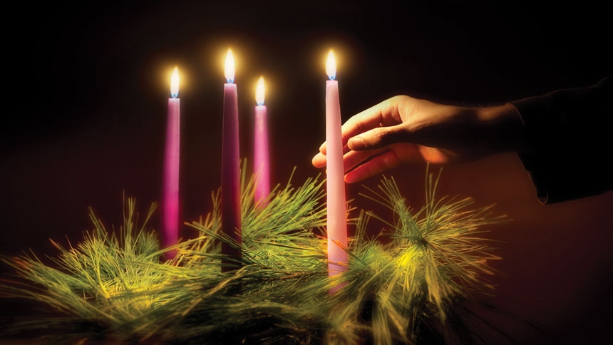 lit advent wreath